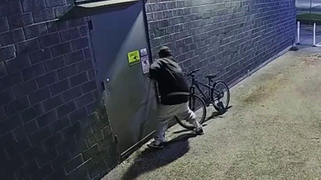 Suspect arrested following Bellaire burglary attempts