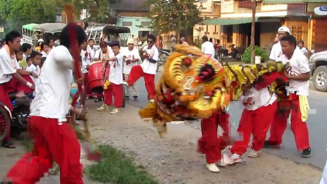 Chinese Lion Dance in Tavoy, Burma 2013