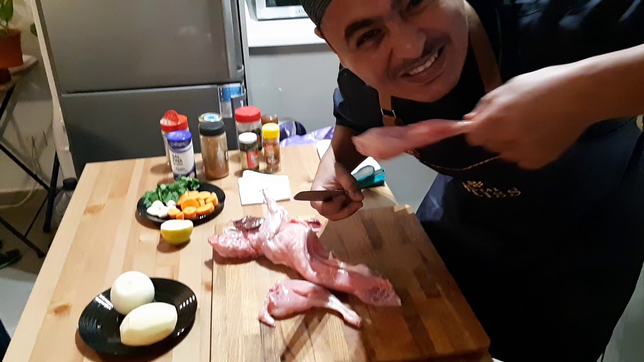cocinamos juntos conejo al estilo marroquíe.طبخ أرنب على الطراز المغربي