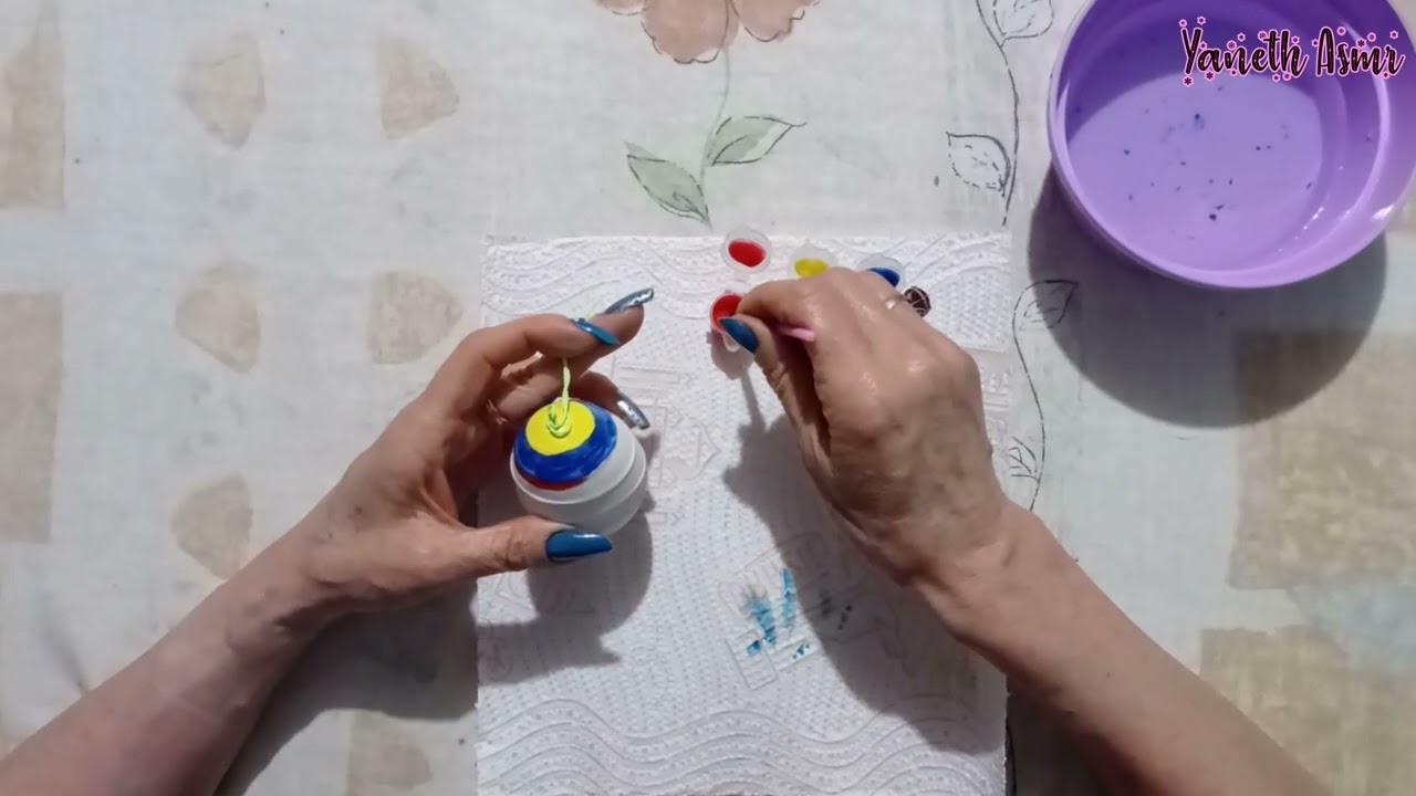 Asmr en español/pintando un huevo de pascua, susurros relajantes