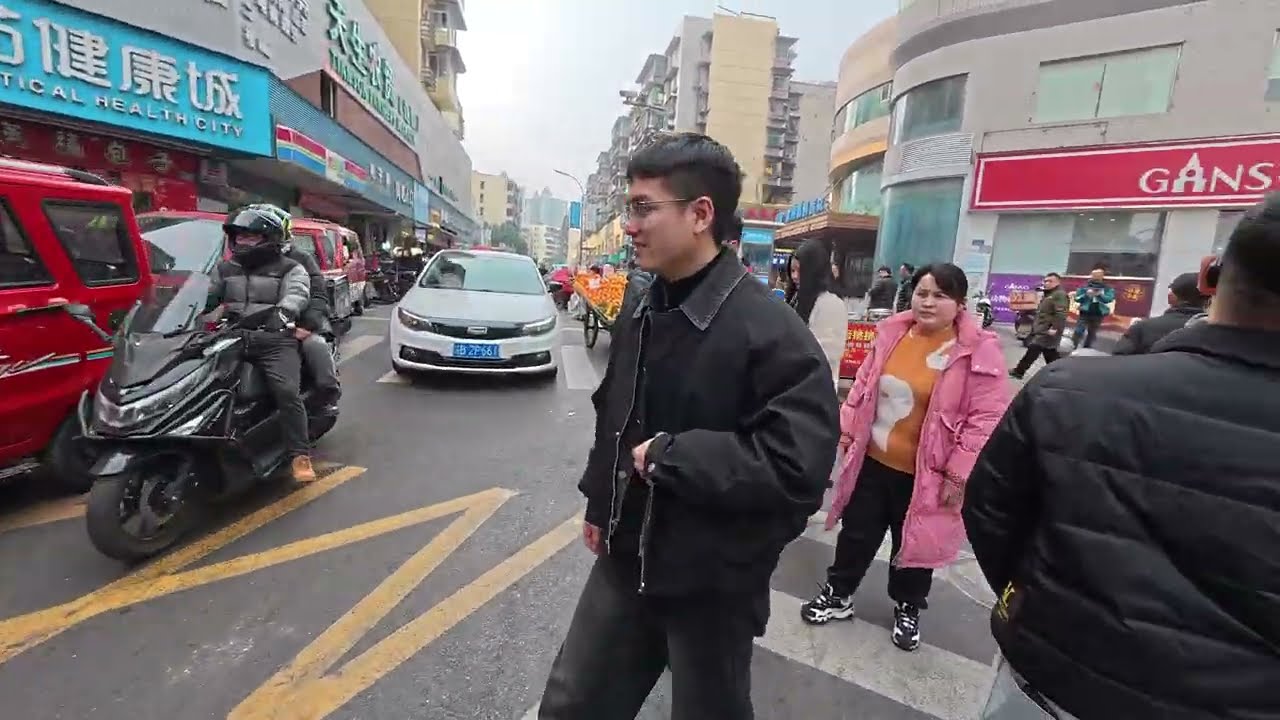 【4K】沉浸式漫步重庆杨家坪：商业区与居民区的真实生活，寻找迷人的市井温度