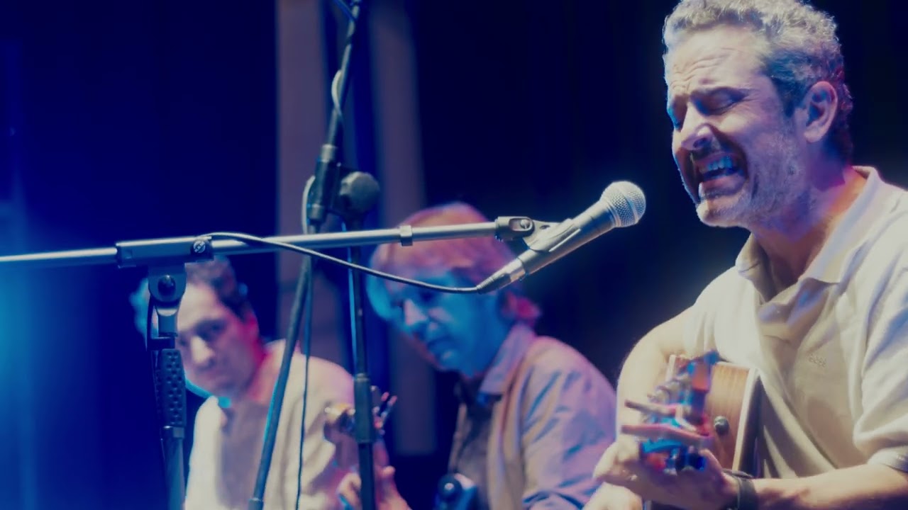 Sexy Sadie – A Scratch in My Skin (Acoustic)