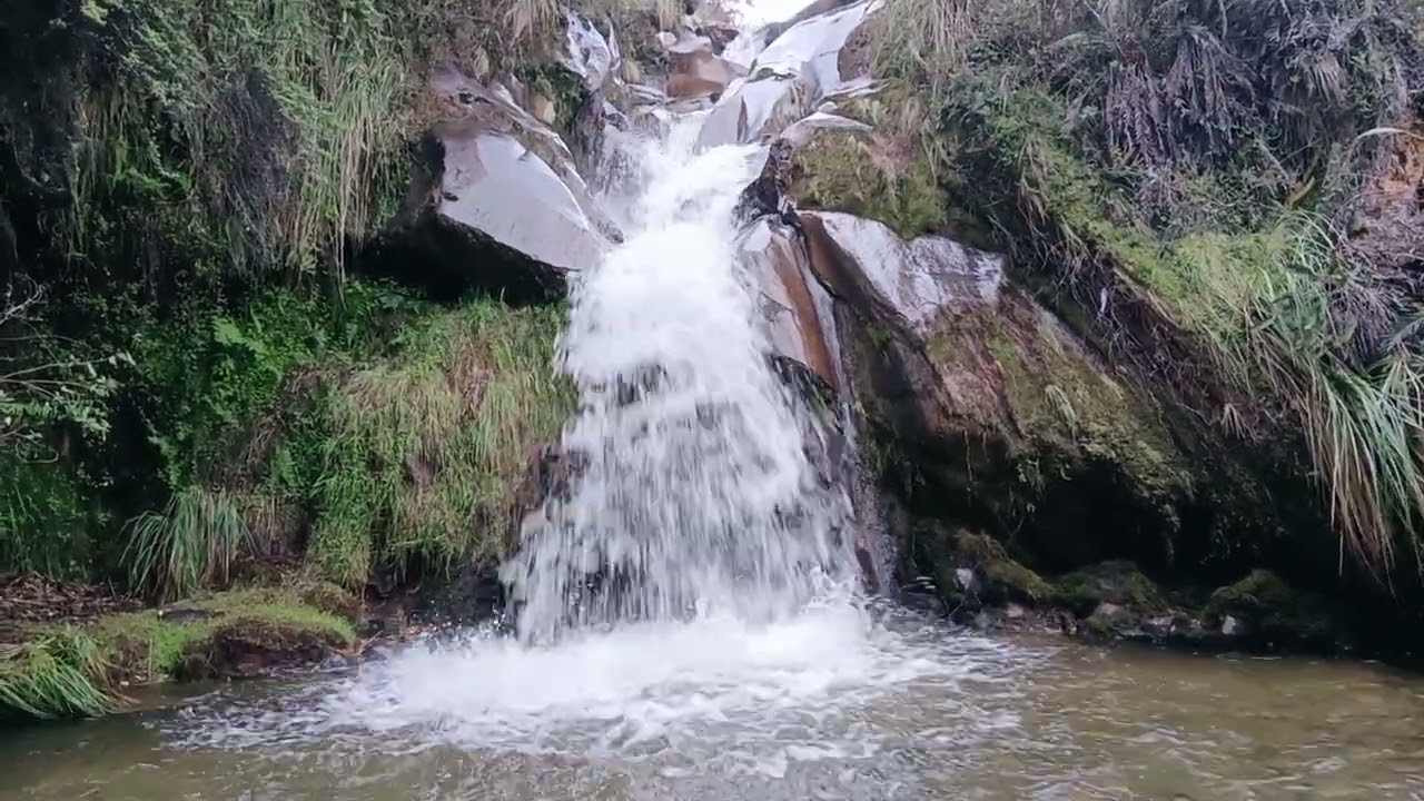 Cascada guacamullo vereda Tasmag,  Cumbal Nariño Colombia. 