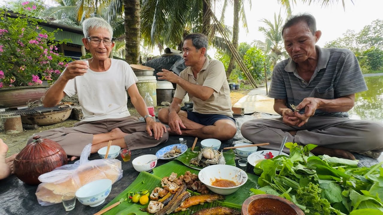 CÁ CHẠCH VỚI LÒNG NƯỚNG, CÁ LAU KIẾNG HẤP NƯỚC DỪA anh em lai rai còn gì bằng