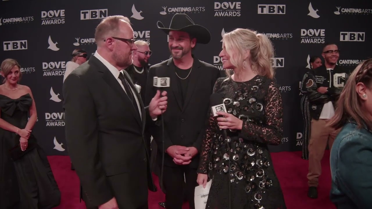 GMA Dove Awards Red Carpet Interview - Rhett Walker