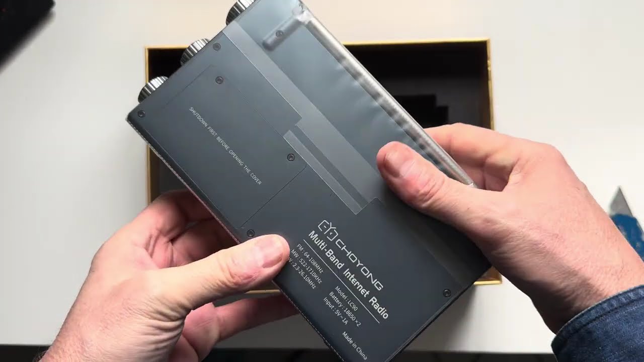 Unboxing and first impressions of the Choyong LC90 Multi-Band Smart Internet Radio