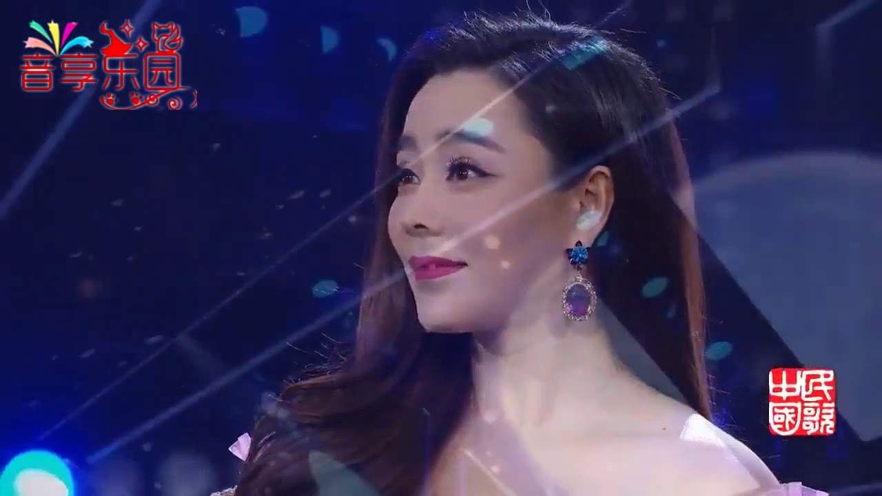 钟丽燕再现草原天籁，现场一曲《草原夜色美》太好听了！