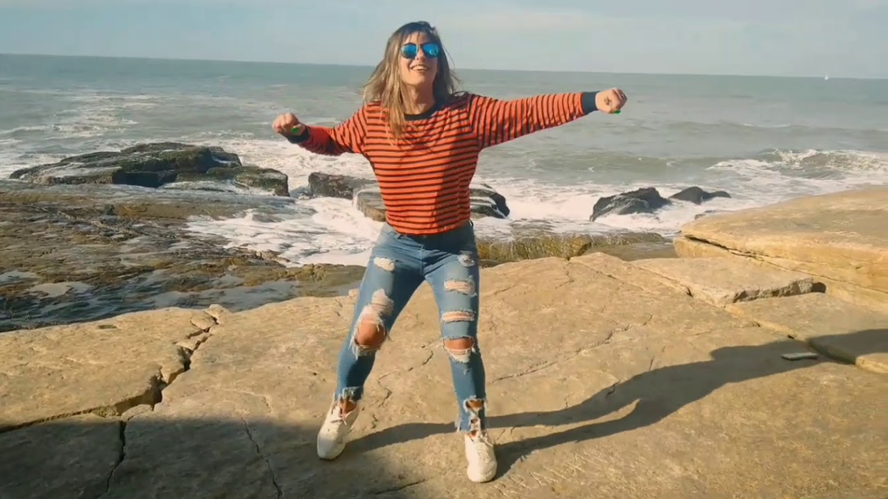 SOLTERA (REMIX) - LUNAY FT. DADDY YANKEE, BAD BUNNY. ZUMBA.