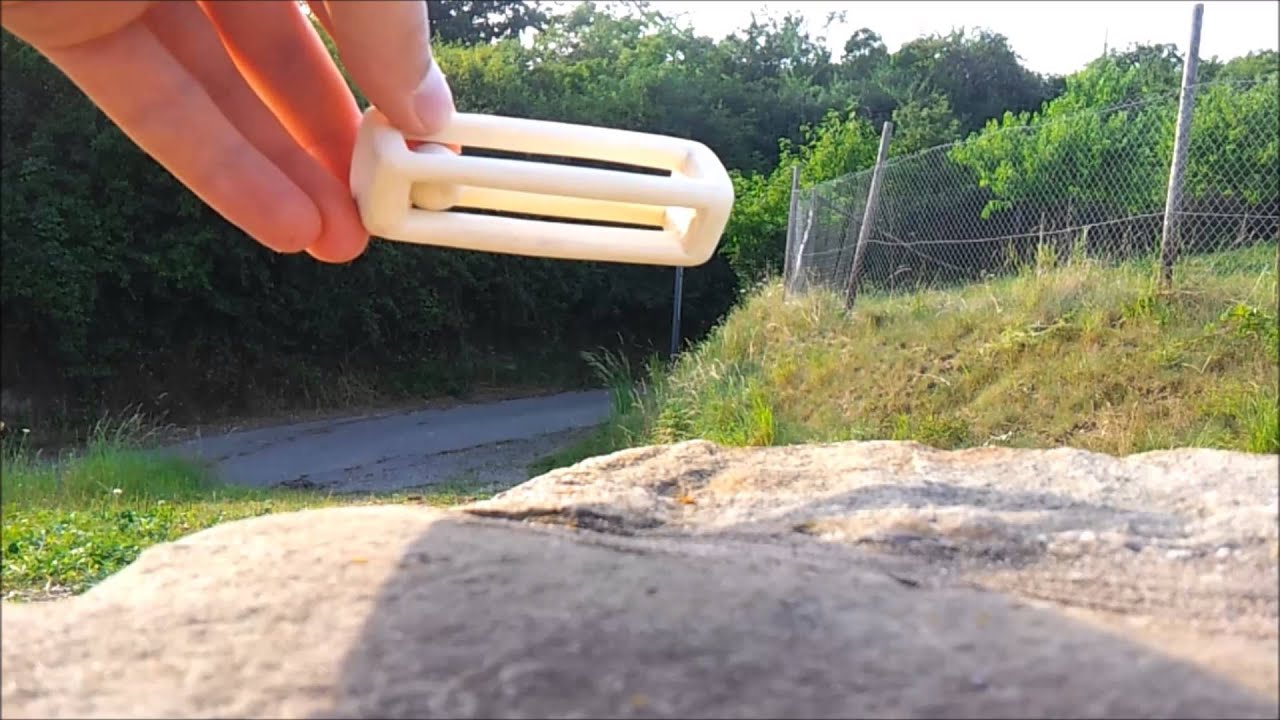 Wood Carving: Ball in Cage