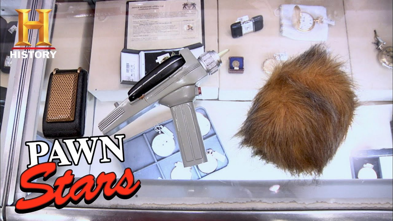 BOLD PRICE for RARE Star Trek Props (Season 7) | Pawn Stars