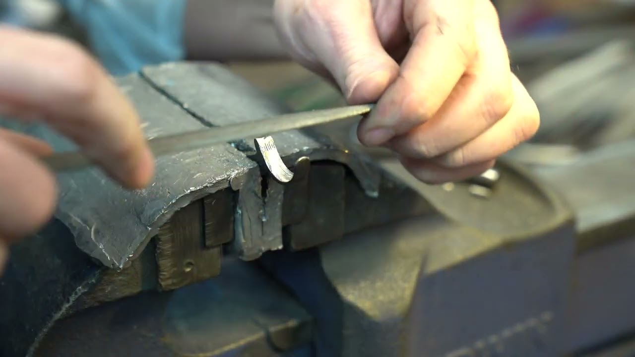 Making a New Classic R J Blackwall Sporting Rifle