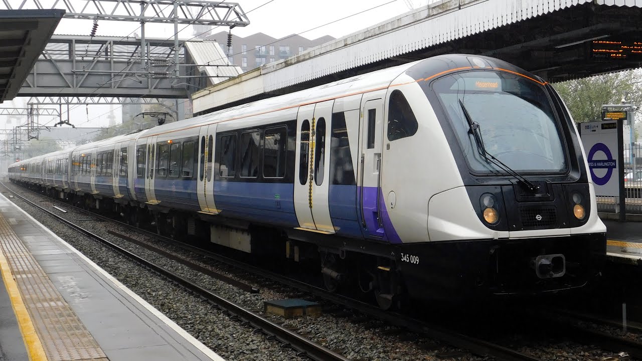 Trains at Hayes and Harlington - 15th April 2025