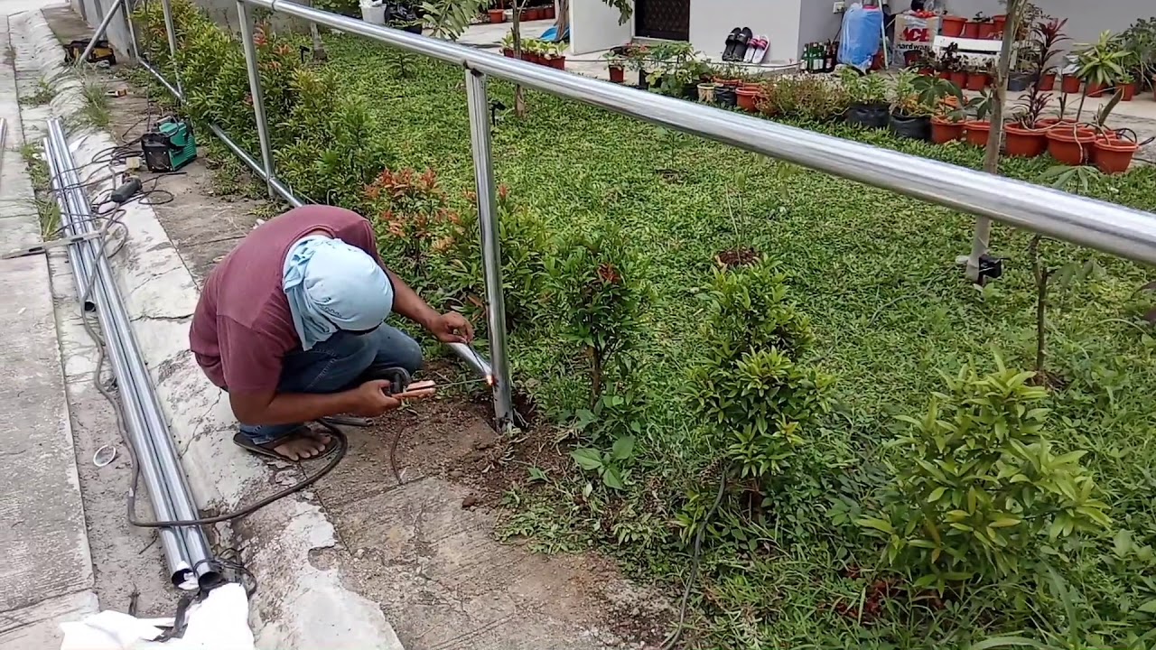 cyclone wire for fences and single gate project