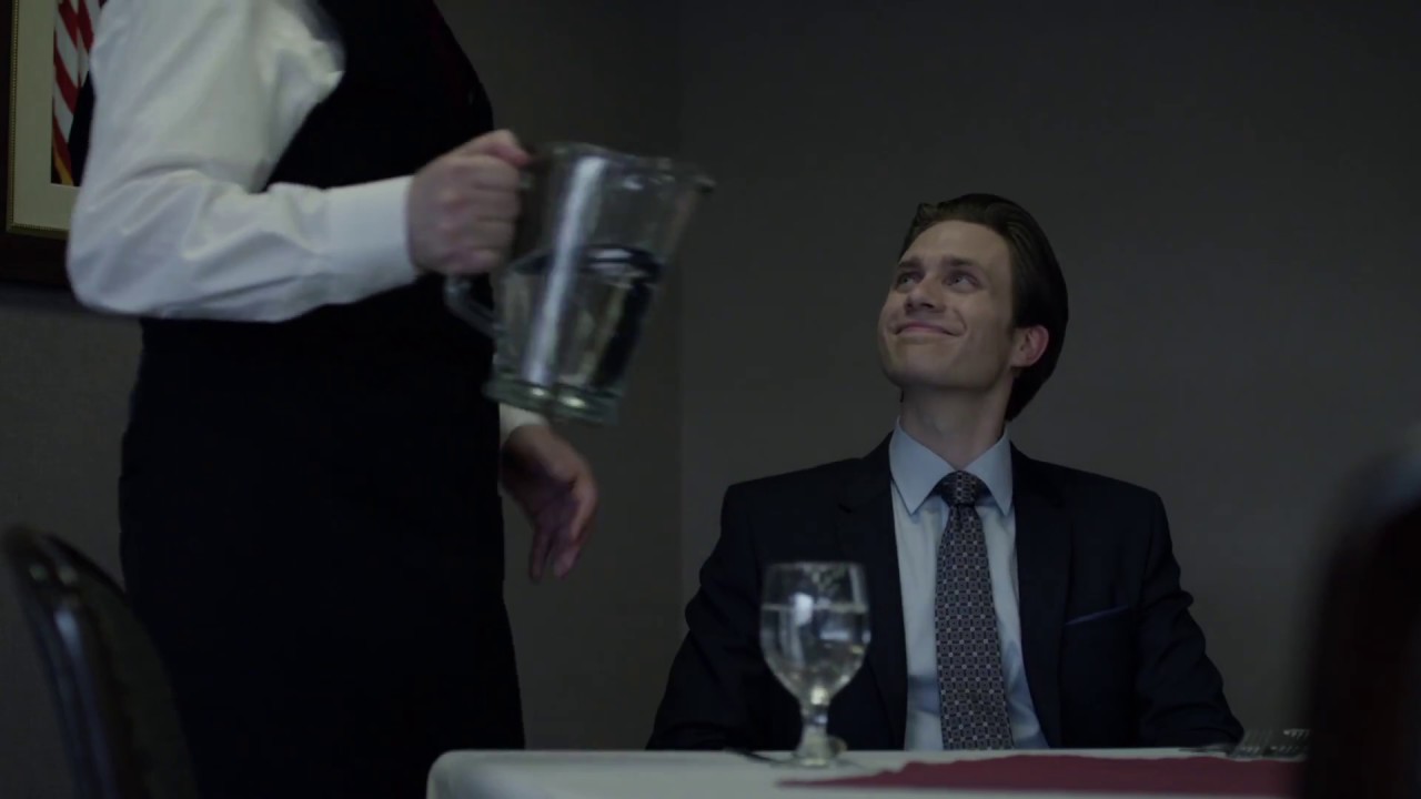 Mr. Robot Season 1 - Tyrell Wellick's opinion on the waiter