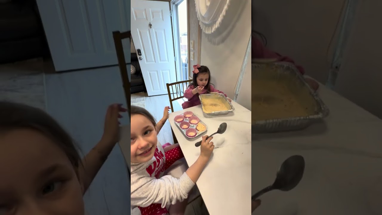 Make cupcakes with Melania and Mercy 