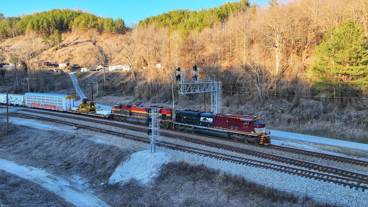 Norfolk Southern 123 led by 1231 The Atlanta heads thru Oakdale Tennessee  