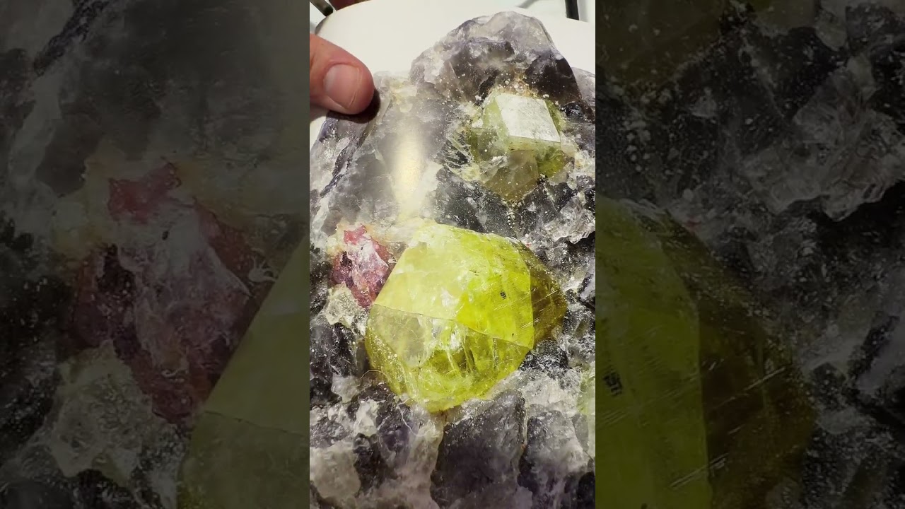 Rhodizite tonight crystal class