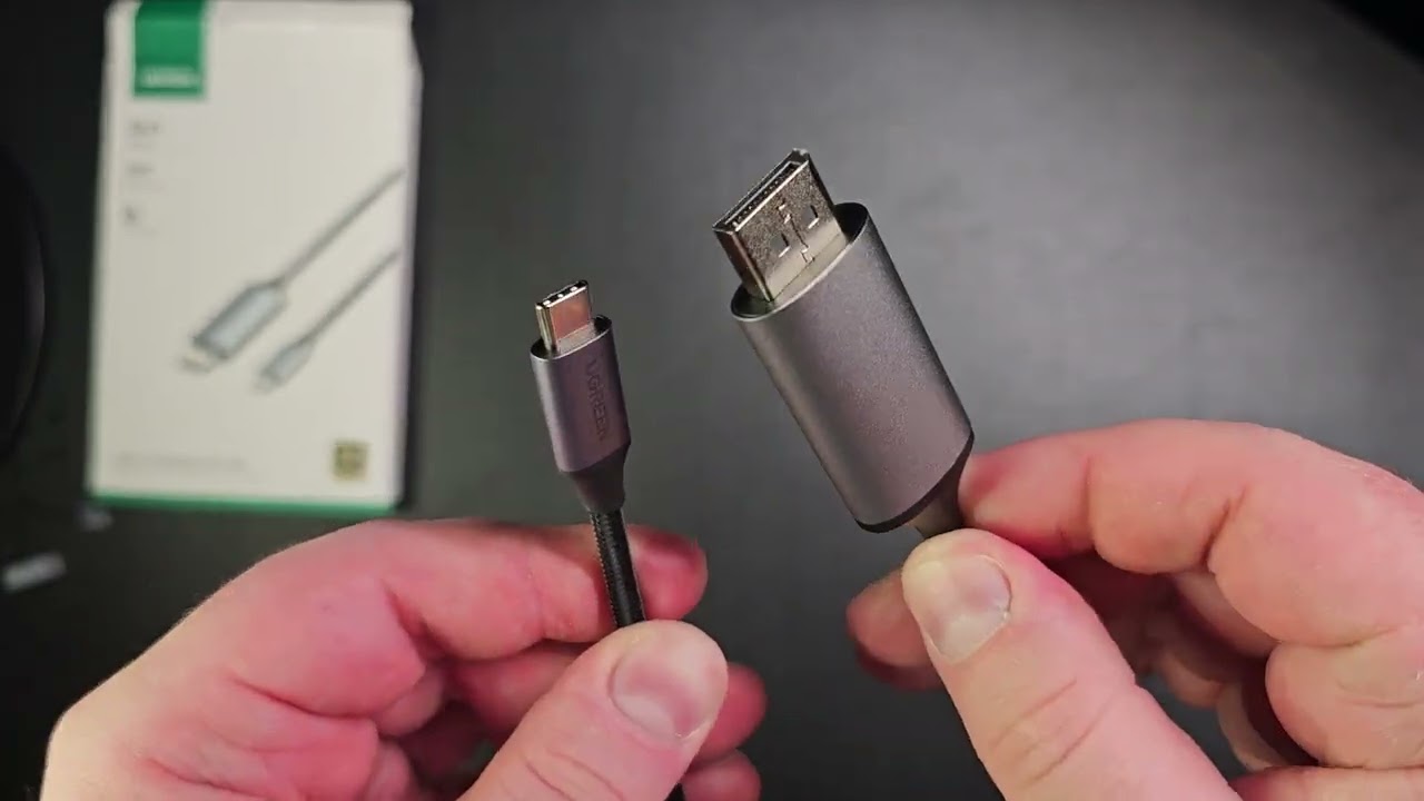 Кабель UGREEN USB C &mdash; DisplayPort 2 м [8K при 60 Гц, 4K при 240 Гц, 2K при 240 Гц] &mdash; распаковка
