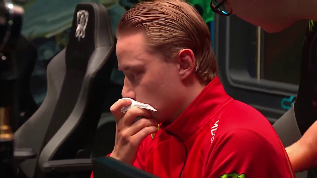 FNC Rekkles Locked in Twitch at Worlds 2017
