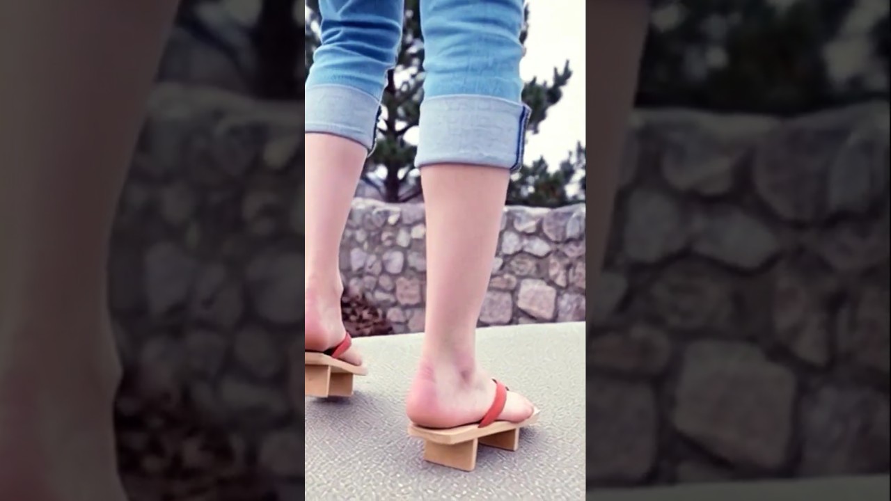 #socas #zuecos #geta #tamancos #下駄  #pantoletten #heels #zoccoli #sandals #mules #mulesandals