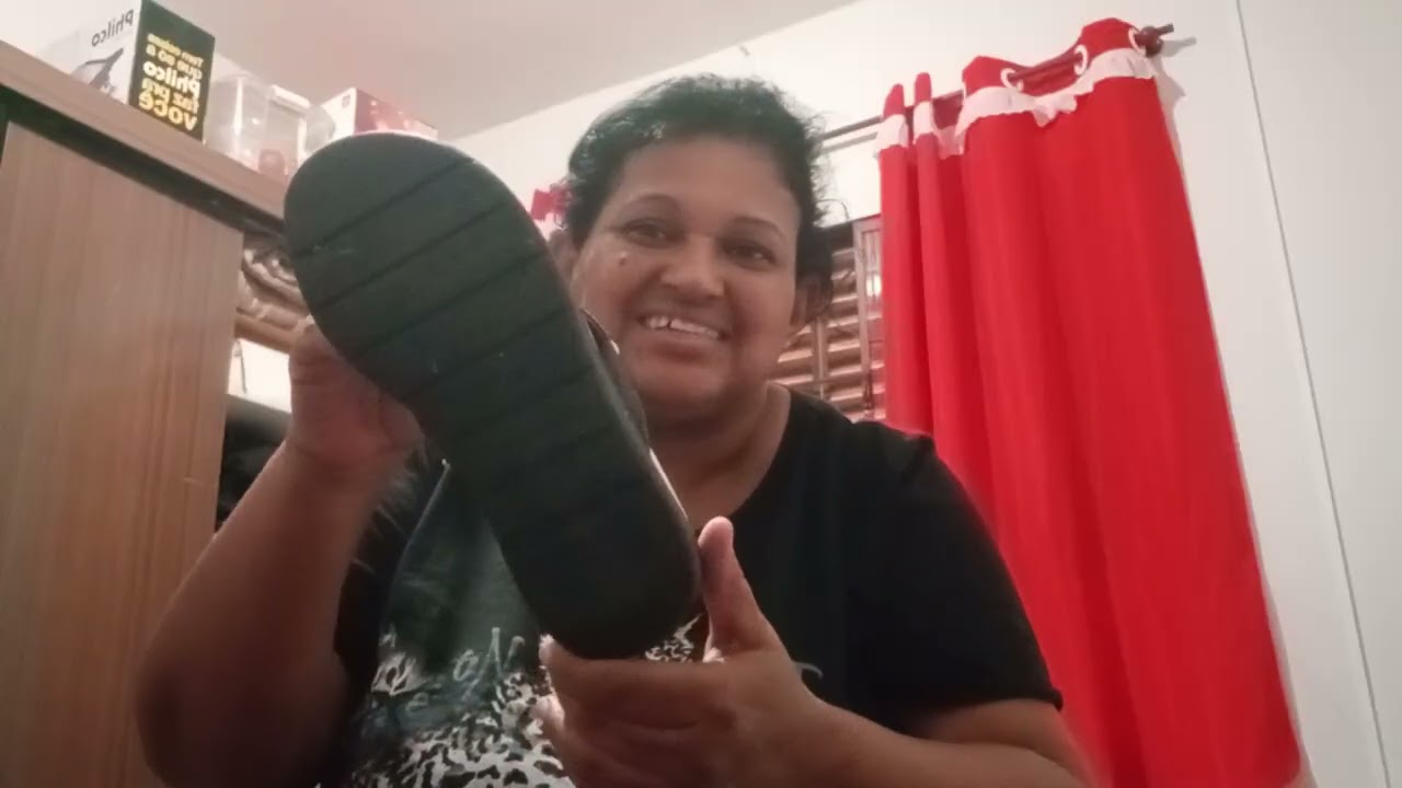 COMPREI UMA SANDÁLIA PARA ESPORÃO DE CALCANIO 