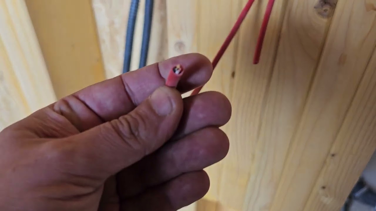 Instalatie electrica la o casa din lemn (Timber Frame) ,Doar Cablajul,Fara tablouri (Loxone)