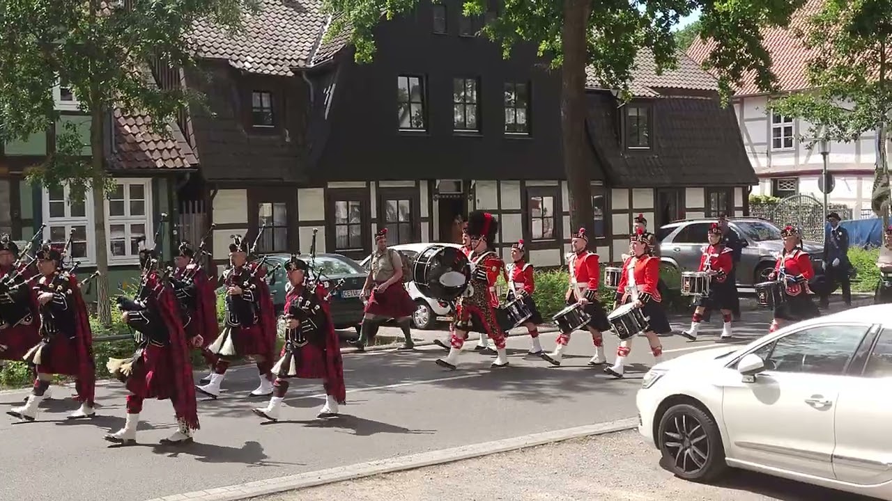 Schützenfest Celle 2022 - Mittagsmarsch durch die Jägerstraße (4K60 HDR)