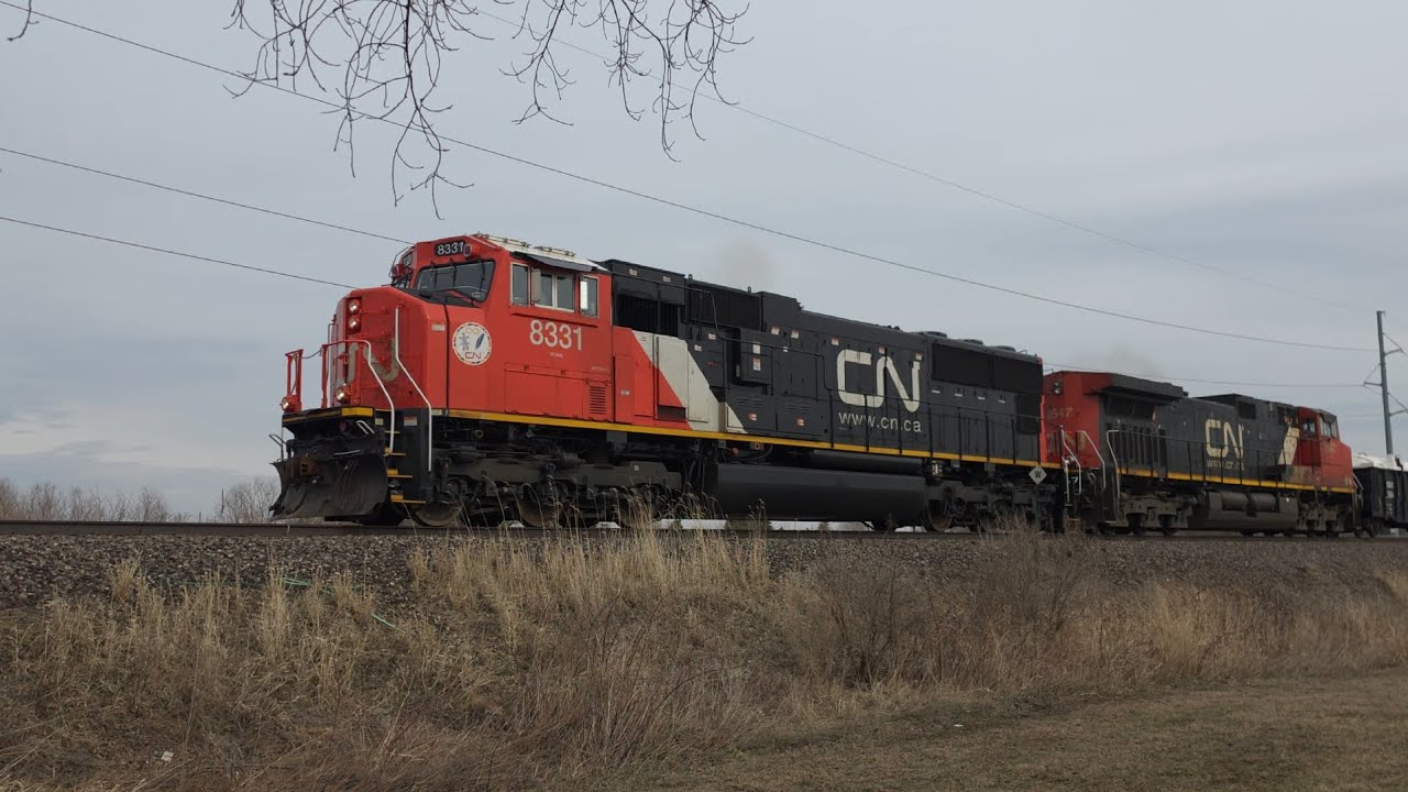 Canadian National  -  Westbound Freight Train    15 Mar 26