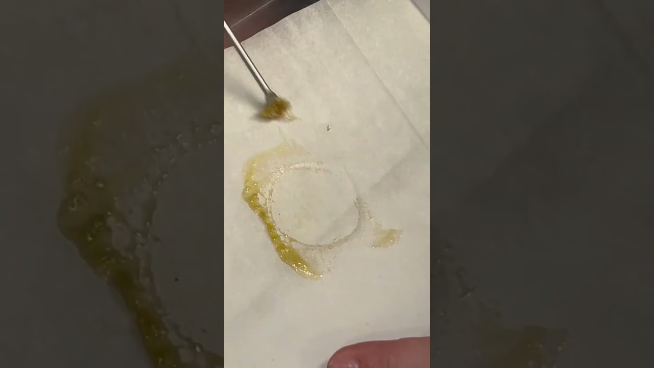 MAC - Jungle Boys - 23% Yield Rosin Made Simple&reg;Learn more at NugSmasher.com