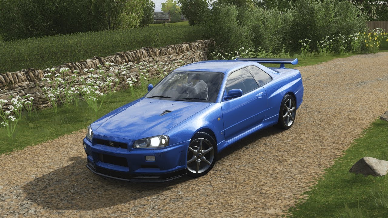 jogando forza horizon 4 com skyline
