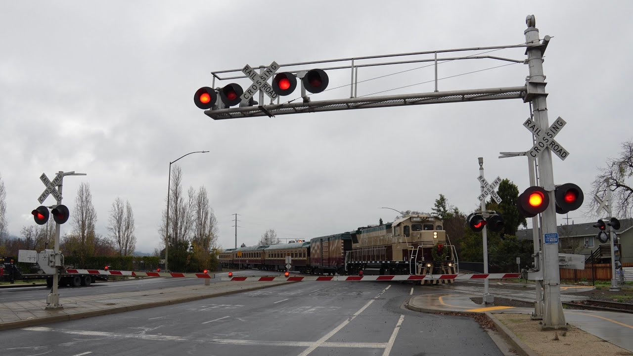 NVR 1864 Napa Wine Train North | Soscol Ave. Railroad Crossing, Napa CA