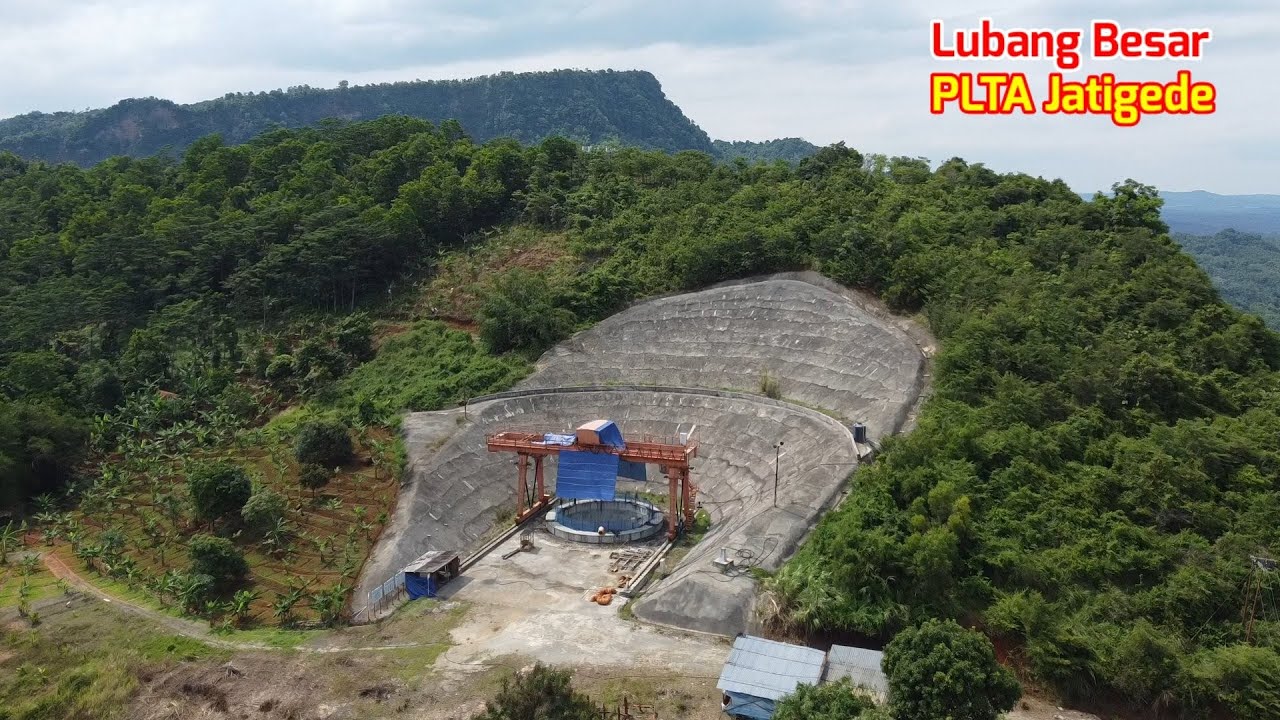 LUBANG BESAR jalur PLTA Jatigede atau Jatigede Hydropower dari Bendungan Jatigede Kabupaten Sumedang