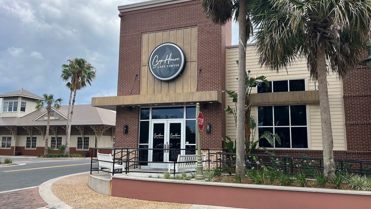 Eating at The Chop House at Lake Sumter in The Villages, FL | Restaurant at Lake Sumter Landing