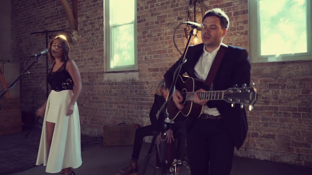 Oberon Lane Trio - Live Acoustic Mashup 2017 (feat. Elle May)