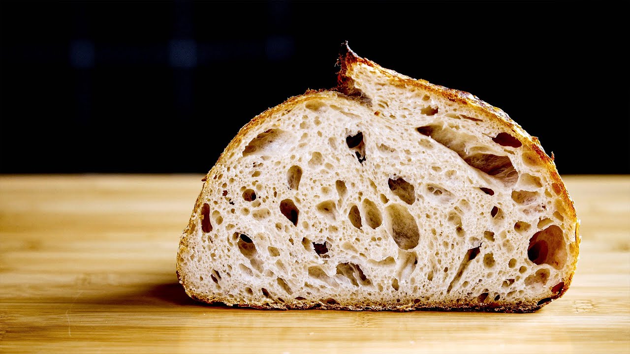 只需要这4样东西，你就能做出一个地地道道的法国大烧饼 | how to make sourdough bread