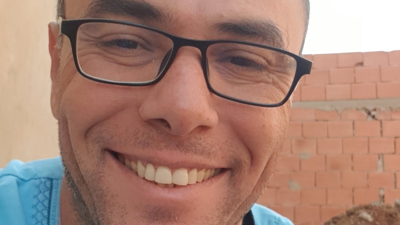 الفرض الاول للفصل الاول في الرياضيات للثانية ثانوي بشرح مفصل و رائع رقم 1