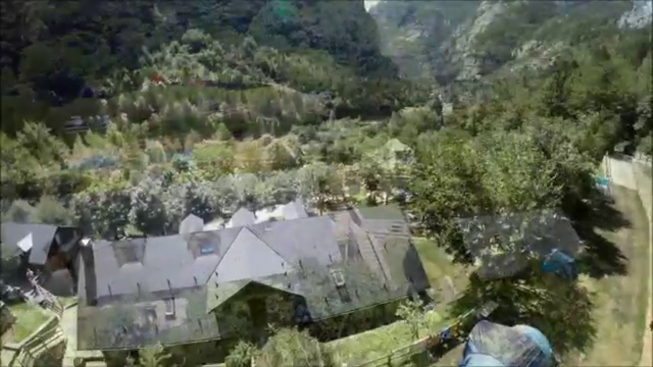 Camping Valle de Bujaruelo desde el aire Agosto 2015