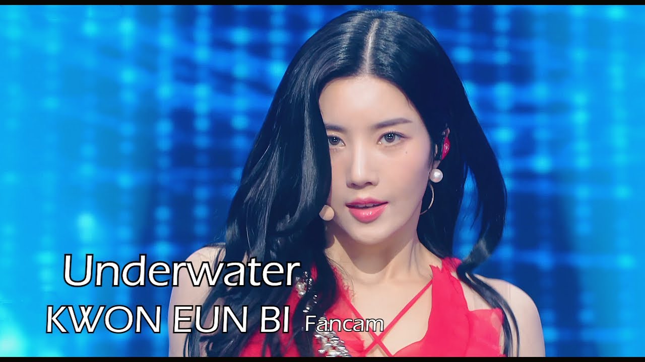 KWON EUN BI(권은비) - 'Underwater' Fancam (직캠) @221014 Music Bank