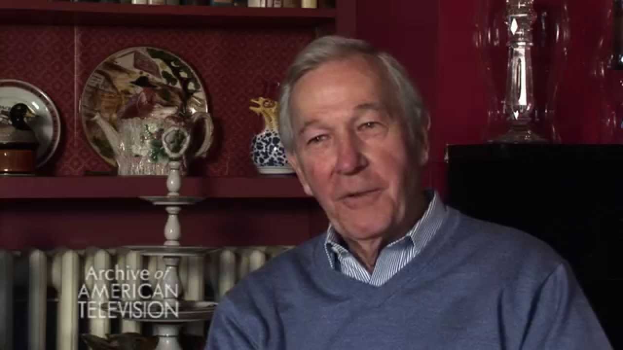 Roger Mudd discusses his first time on the radio - EMMYTVLEGENDS.ORG