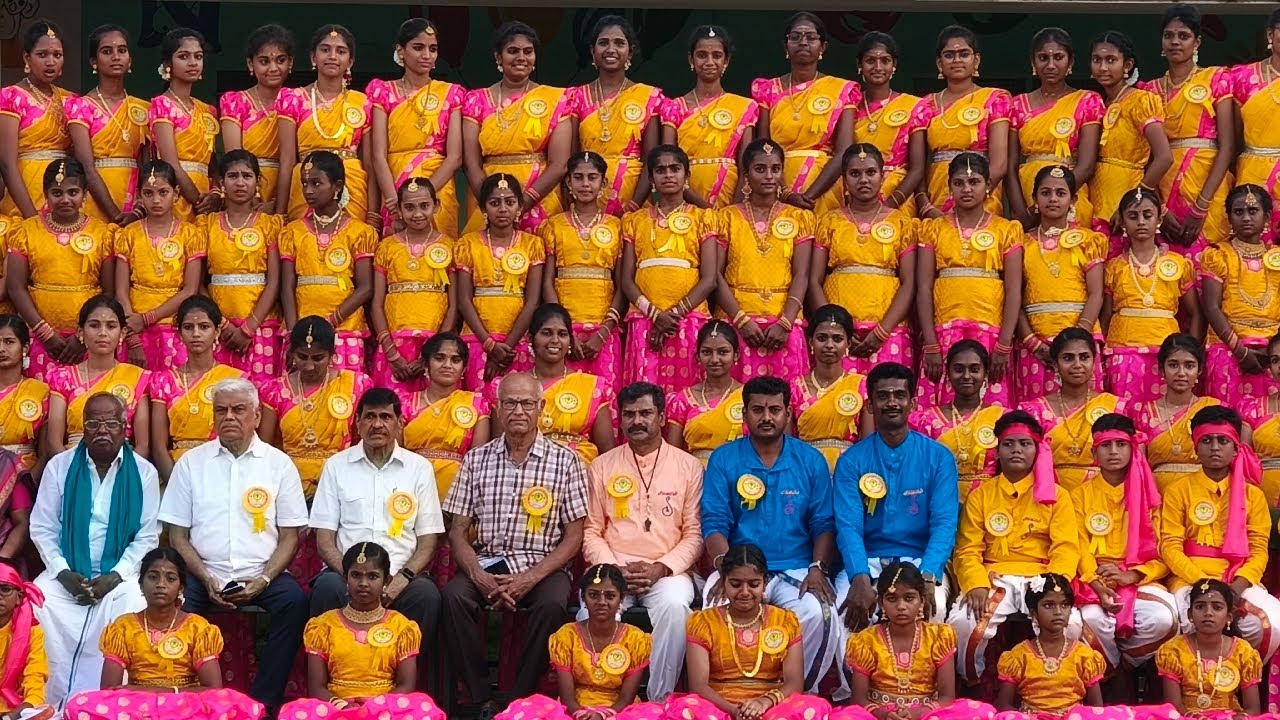 அவிநாசி M.நாதம்பாளையம் A K.N மெட்ரிக் மேல்நிலைப்பள்ளியில் சங்கமம் கலைக்குழுவின் 96 வது ஒயிலாட்டம்
