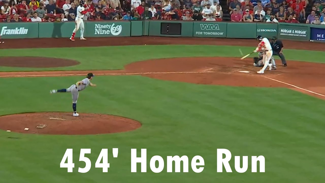 Romy Gonzalez hits a 454 foot home run - the longest Home Run at Fenway Park this season: NESN/WEEI