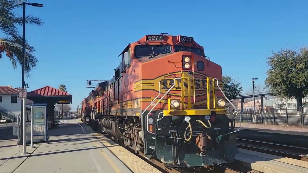 SB BNSF Manifest passing Fresno Amtrak Station. 2/8/25