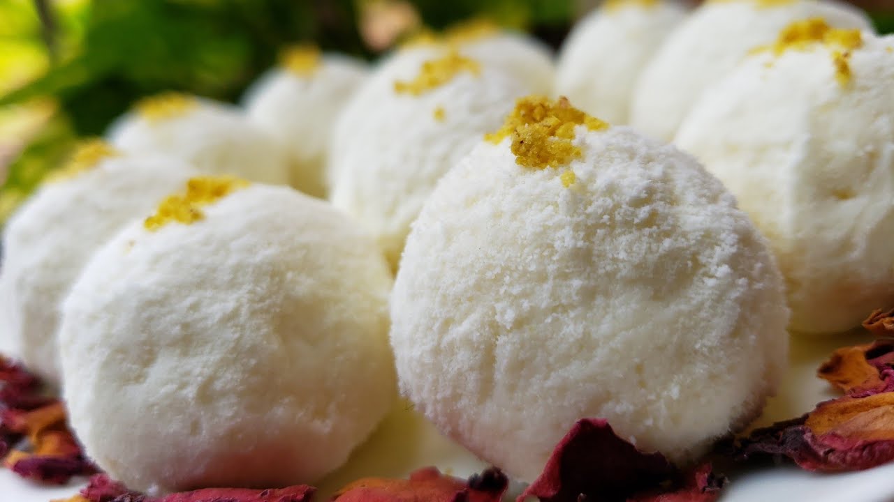Kacha Golla Mishti Recipe - Sandesh Recipe - Bengali Sweet - Pranhara Dessert - Pooja's Kitchen