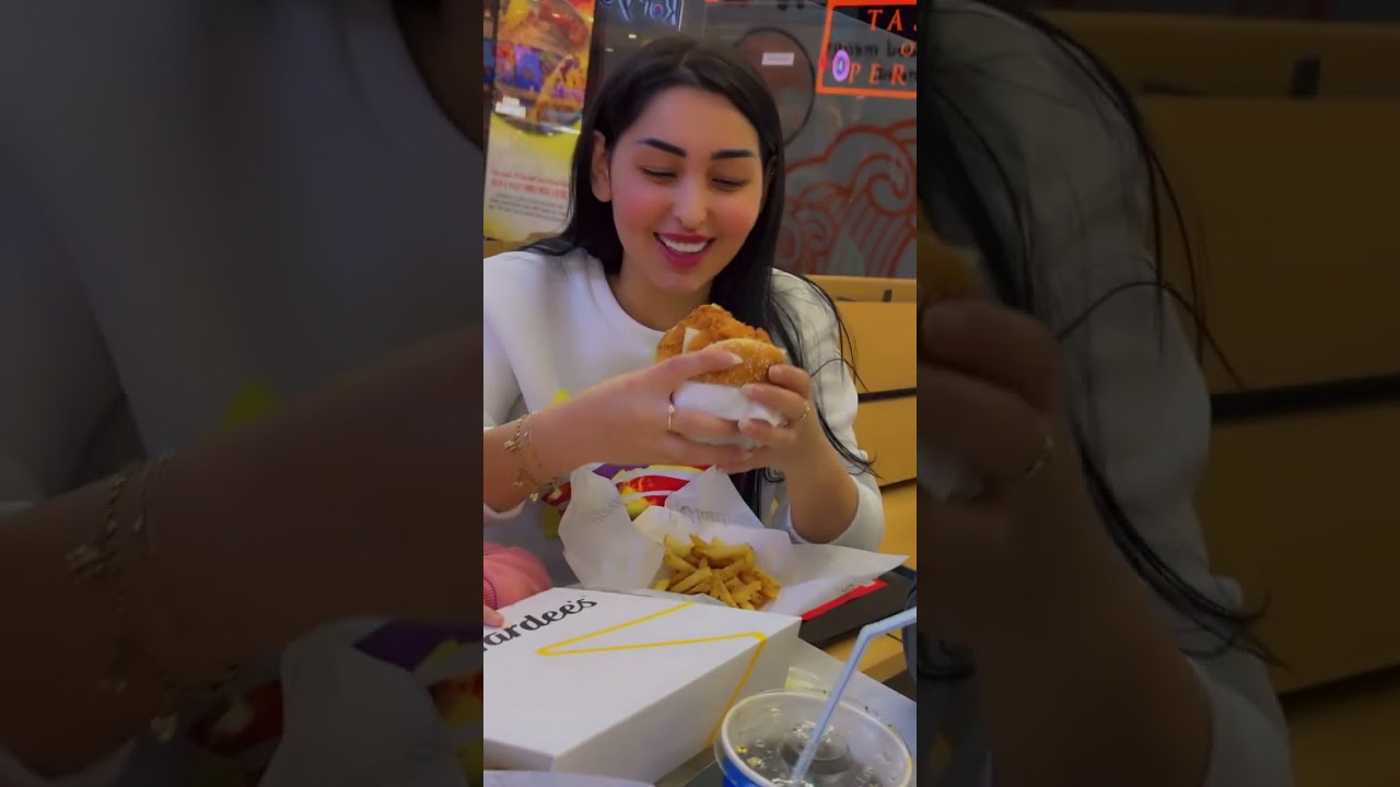 رحنا المول مع اطفالنا 😍عصام ونور