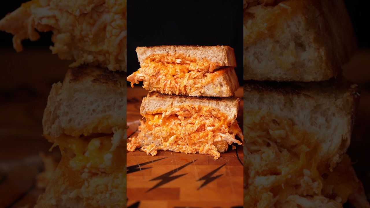 Buffalo Chicken Grilled Cheese #recipe