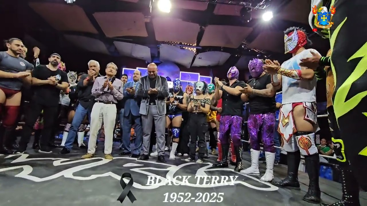 BLACK TERRY ES HOMENAJEADO EN LA ARENA NAUCALPAN, QUIEN FALLECIO ESTE DOMINGO 20 DE ABRIL DEL 2025