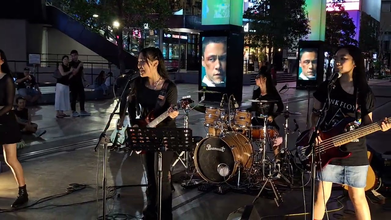 I Hate Myself for Loving You 4สาวพันธุ์ร็อค น้องเพชร Petch. & Band #pettyrock สยามสแควร์