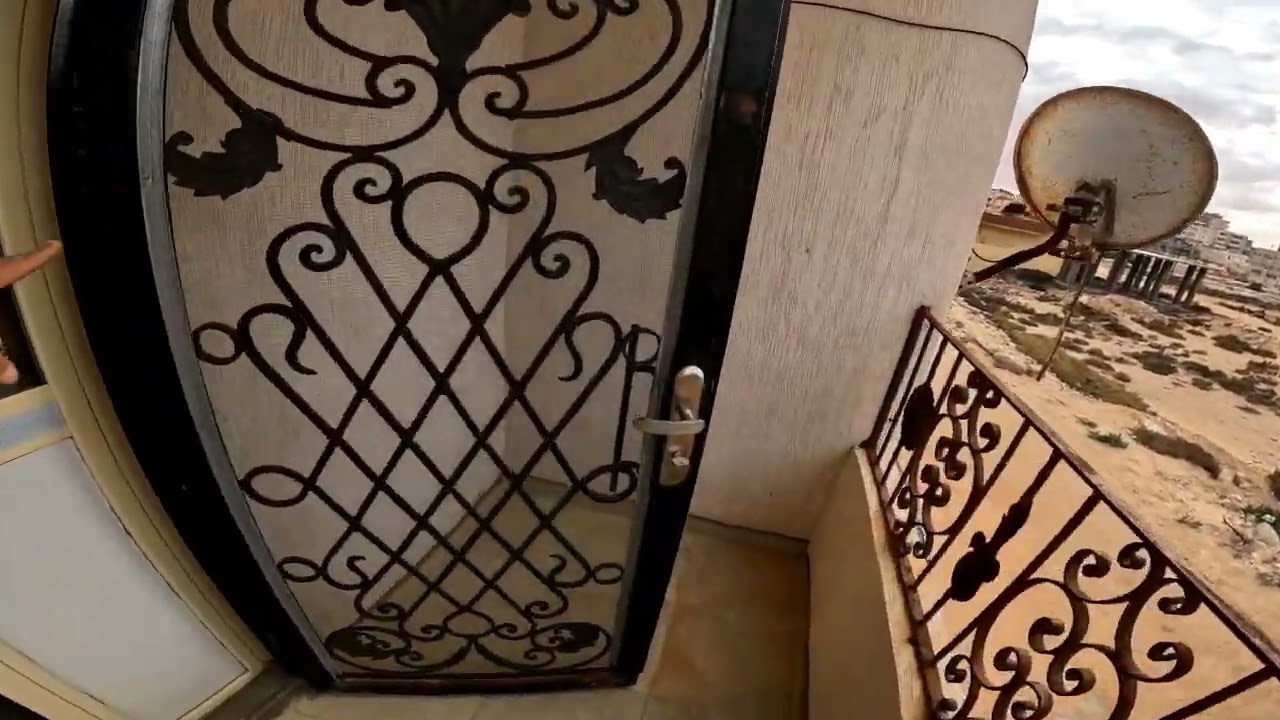 انا اسف لل قولت لهم ماتاخدش شقه من 200الف هنا