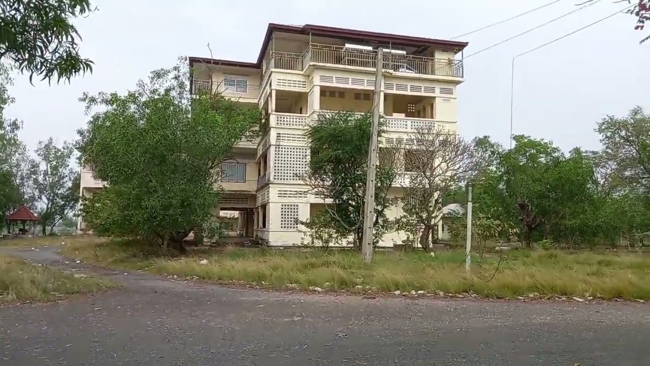 ផ្ទះតាម៉ុកនៅខេត្តតាកែវ Tamok residence at Takeo Province.