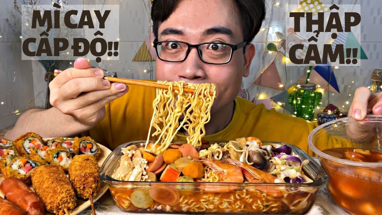 Mukbang Mì Cay Cấp Độ Thập Cẩm + HotDog Xúc Xích Phô Mai + Kimbap Chiên + Bánh Gạo Cay Siêu To Ngon
